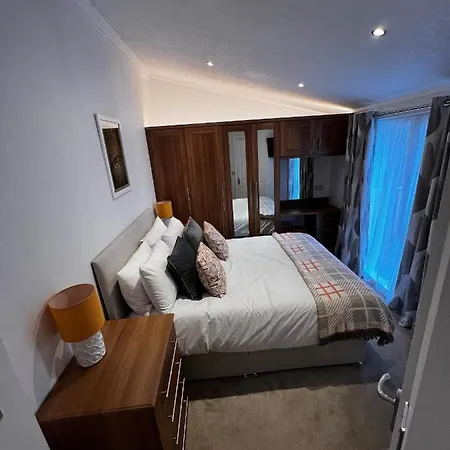 بيت للعطل Lowena *