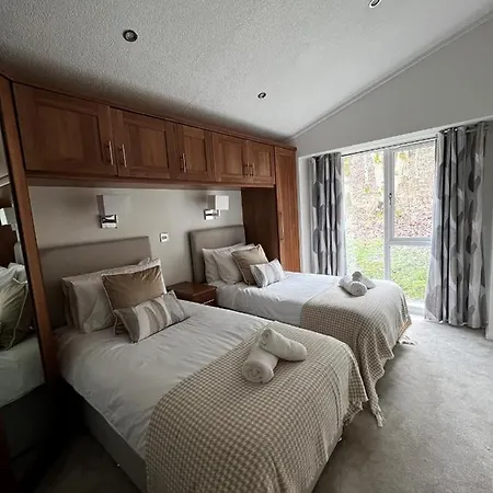 Lowena * Troutbeck (South Lakeland)